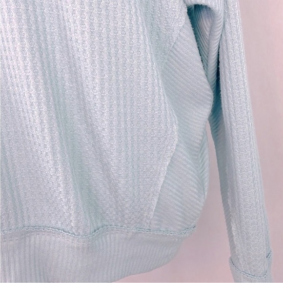 We The Free by Free People Blue Santa Clara V-neck Thermal Shirt. Size Small. - Picture 6 of 15